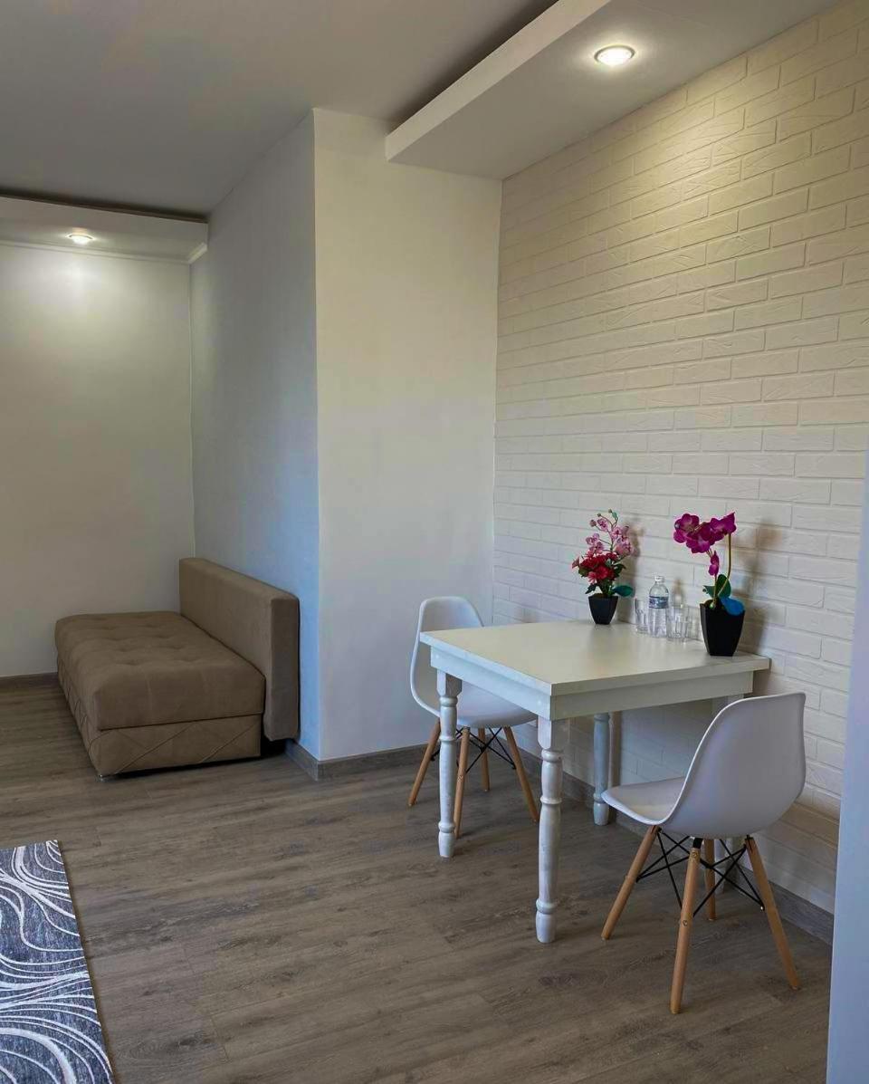 Astina Hotel Αστάνα Εξωτερικό φωτογραφία