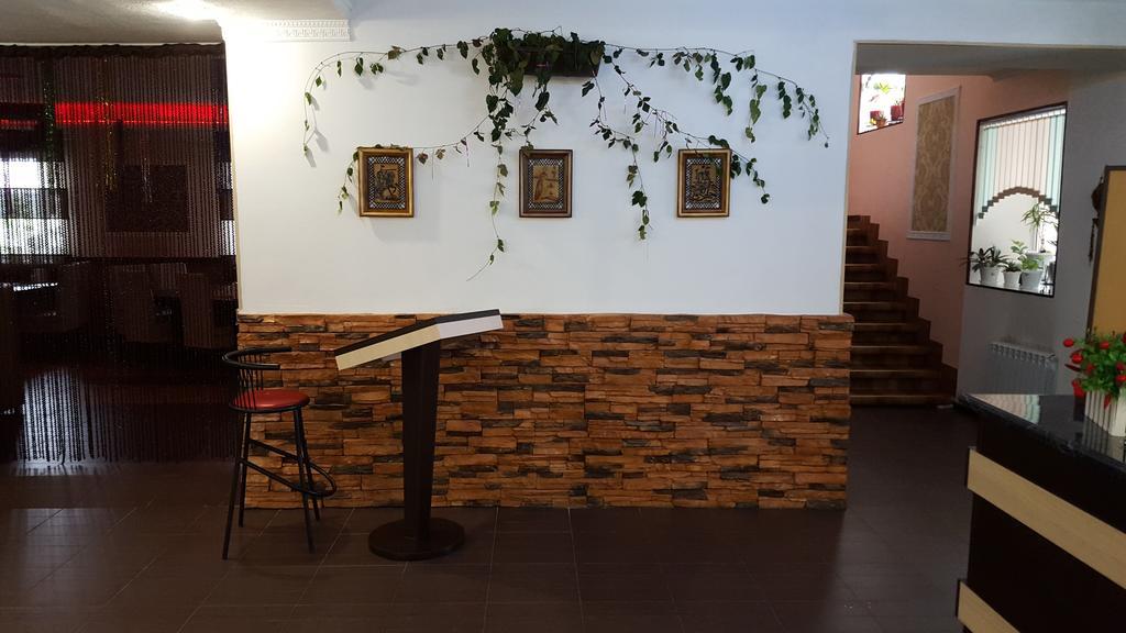 Astina Hotel Αστάνα Εξωτερικό φωτογραφία